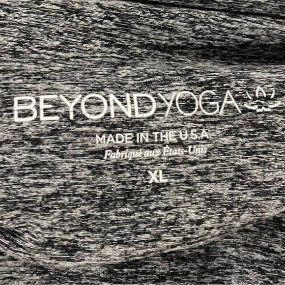 Beyond Yoga Charcoal Crop Leggings - Picture 4 of 4